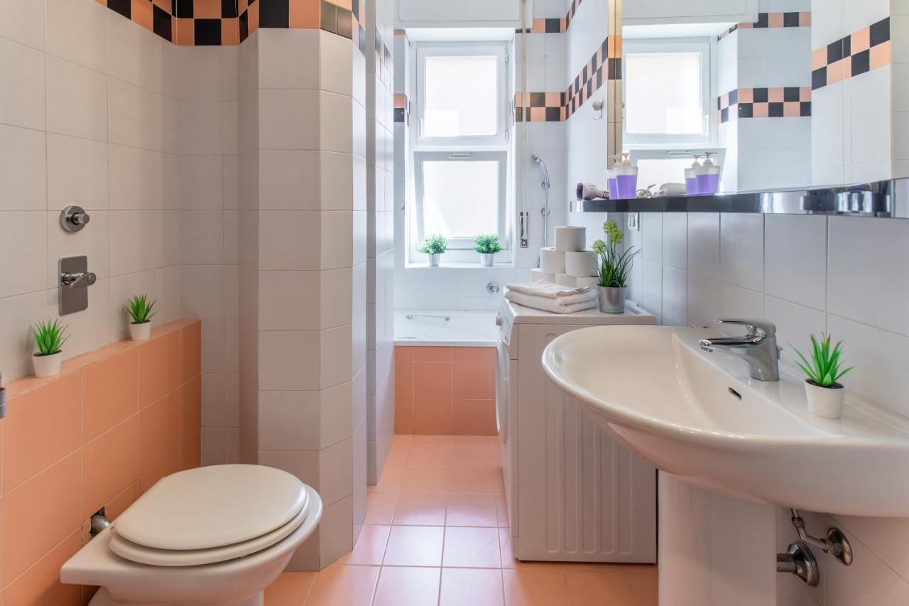 Comfort Suite Fiera Milano & San Siro Stadium Bagian luar foto